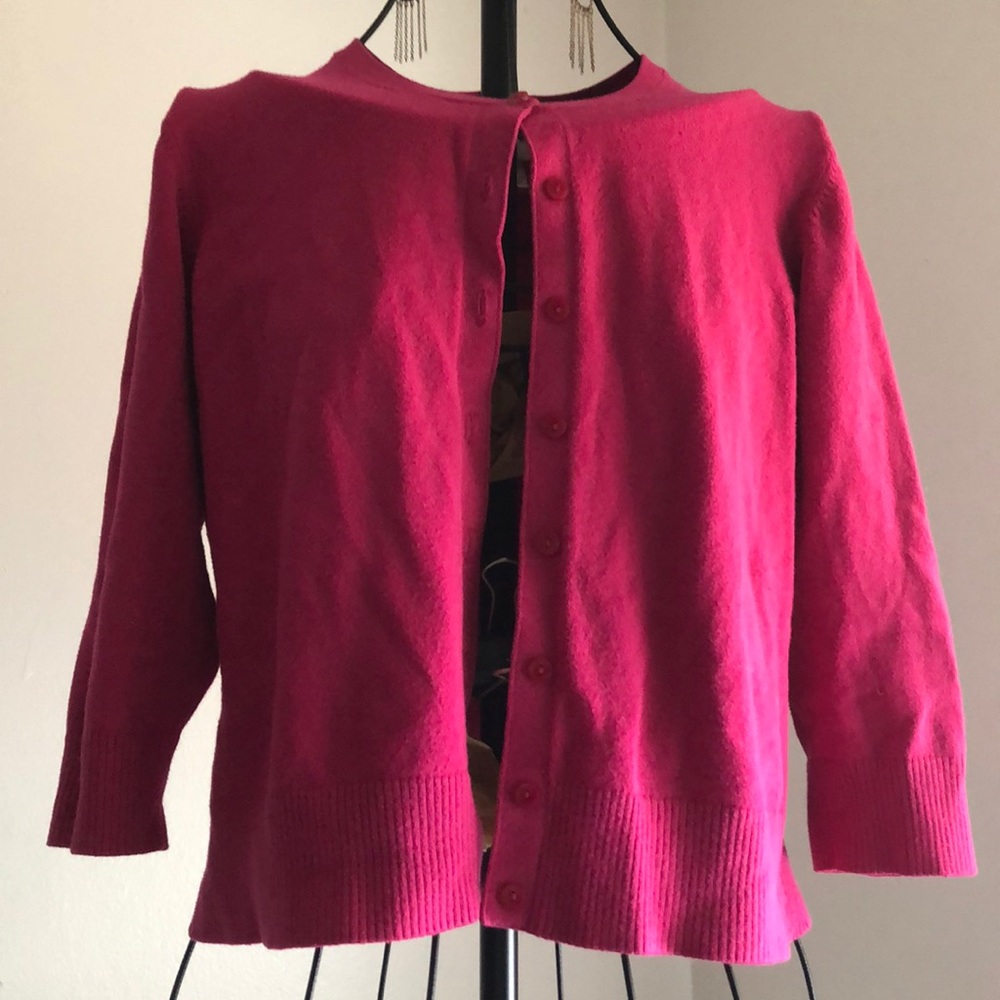 ๐โผ๏ธ๐ค๐ฝ4/$30 deal! Pink Button-up Cardigan - Picture 1 of 5